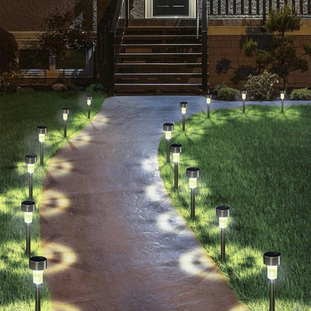 SOLAR GARDEN LIGHT